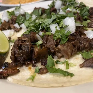3 Tacos de Lengua