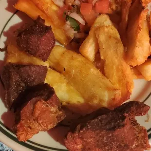 Chicharron & yucca