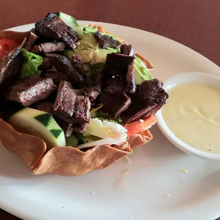 Taco salad with steak