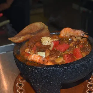 Molcajete caliente de Mariscos