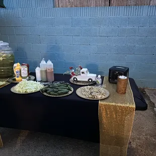 sushi and sashimi, interior