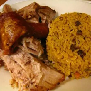 Pernil y Arroz con Gandules / Roast Pork &amp; Rice with Pigeon Peas