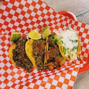 a plate of tacos