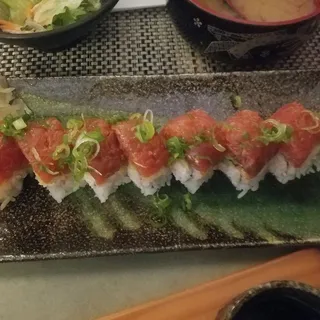 Lion Queen Roll