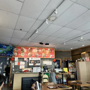 ramen and noodles, interior