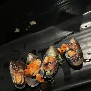 A02. Baked Mussel