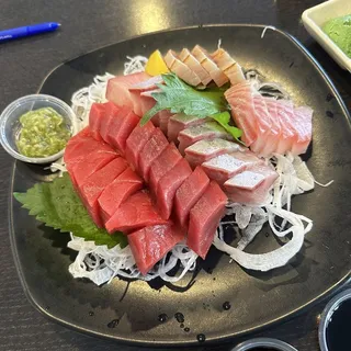 P03. Izumi Dai Sashimi