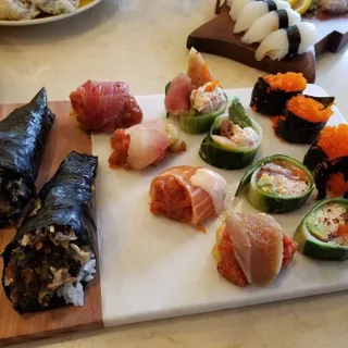 S13. Smelt Egg Sushi