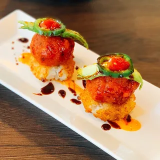 R24. Nu-Roong-Ji Roll