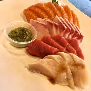 P01. Albacore Sashimi