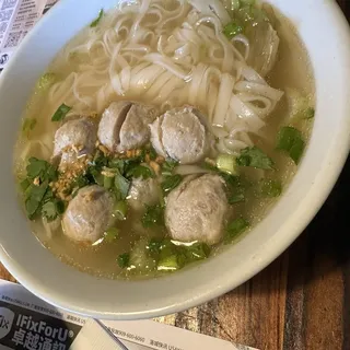 Chaozhou Meatball Noodles Soup