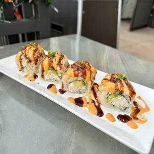 Baked salmon roll