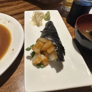 HANDROLL (SPICY SCALLOP)