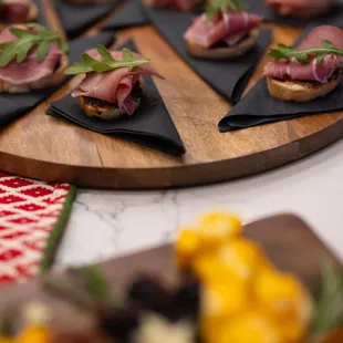 Brie, Fig, and Prosciutto Crostini