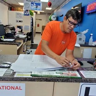 We can scan and print blue prints in the same day