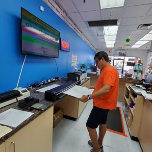 We can scan and print blue prints in the same day