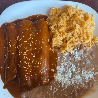 Mole de Pollo Platillo