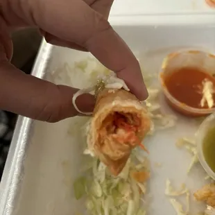 Very little meat in the tacos dorados