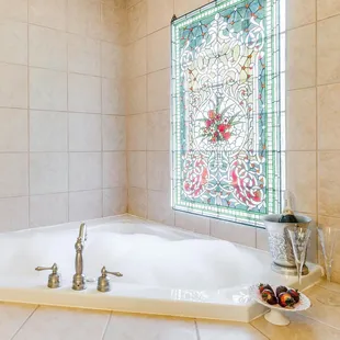 Jacuzzi tub