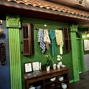 Imaginative decor