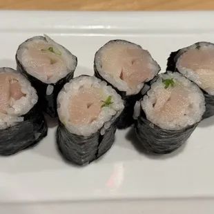 Yellowtail Roll