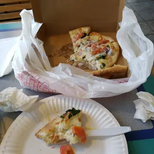 Super bland Uncooked dough Everything keeps falling off my slices  Not worth $11 at all.