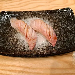 Kanpachi nigiri
