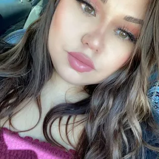 Dani M.