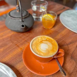 Brunch latte and hand warmer tea 9/22