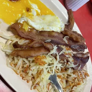 2 Eggs Breakfast with extra hash and extra bacon my favorite