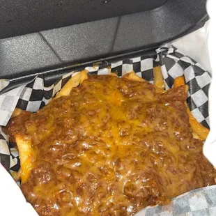Chili Cheese Fries (comes with no beans!!!)