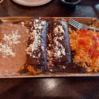 Enchiladas en Mole
