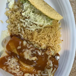 a plate of mexican food