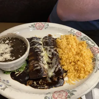 Enchiladas en Mole