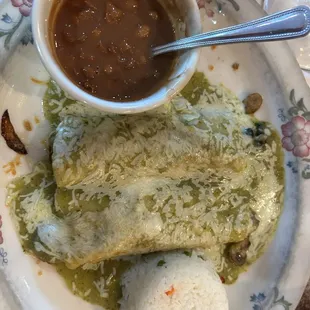 Spinach enchiladas with rice and rancho beans