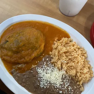 Chili relenos combinacion y horchata rice is so bomb! Everything is!