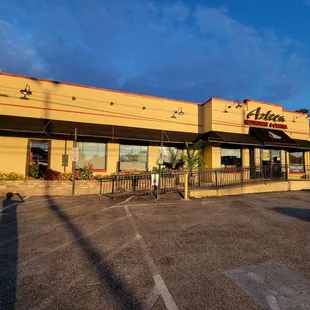 A view of the entire storefront.