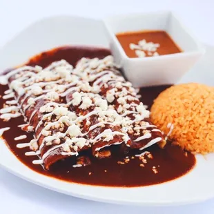 Enchiladas de mole (Molle)