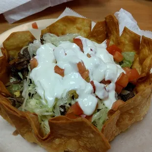 Taco salad w/ carne asada