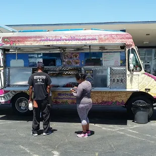 Taco tuesday has just been renamed to taco everyday lol in the tognottis parking lot most weekdays from 10am to 2pm! Best in town!