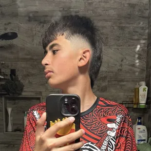 Burst Fade Left Side