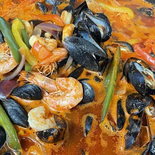 shrimp, mussels, and other seafood