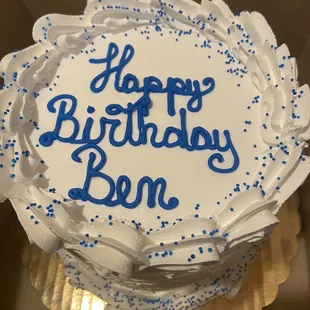 White cake with Lemon curd filling and a whipped cream frosting