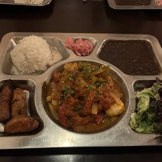 LUNCH Camarones Enchilados