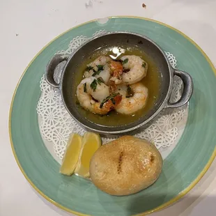 Azucar Restaurant Bar and Grill