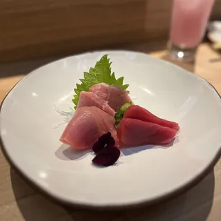 Bluefin Sashimi Special (9pc)