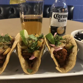 Cochinita Pibil Taco