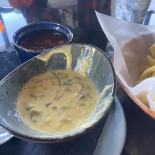 Queso, spicy!