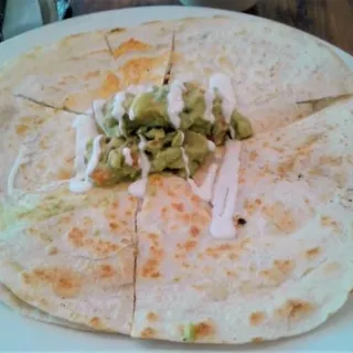Azul Quesadilla Platillo