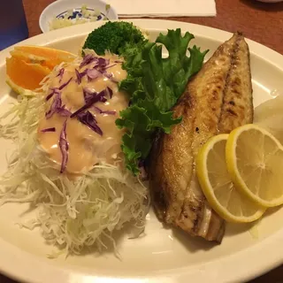 Broiled Mackerel Dinner Plate